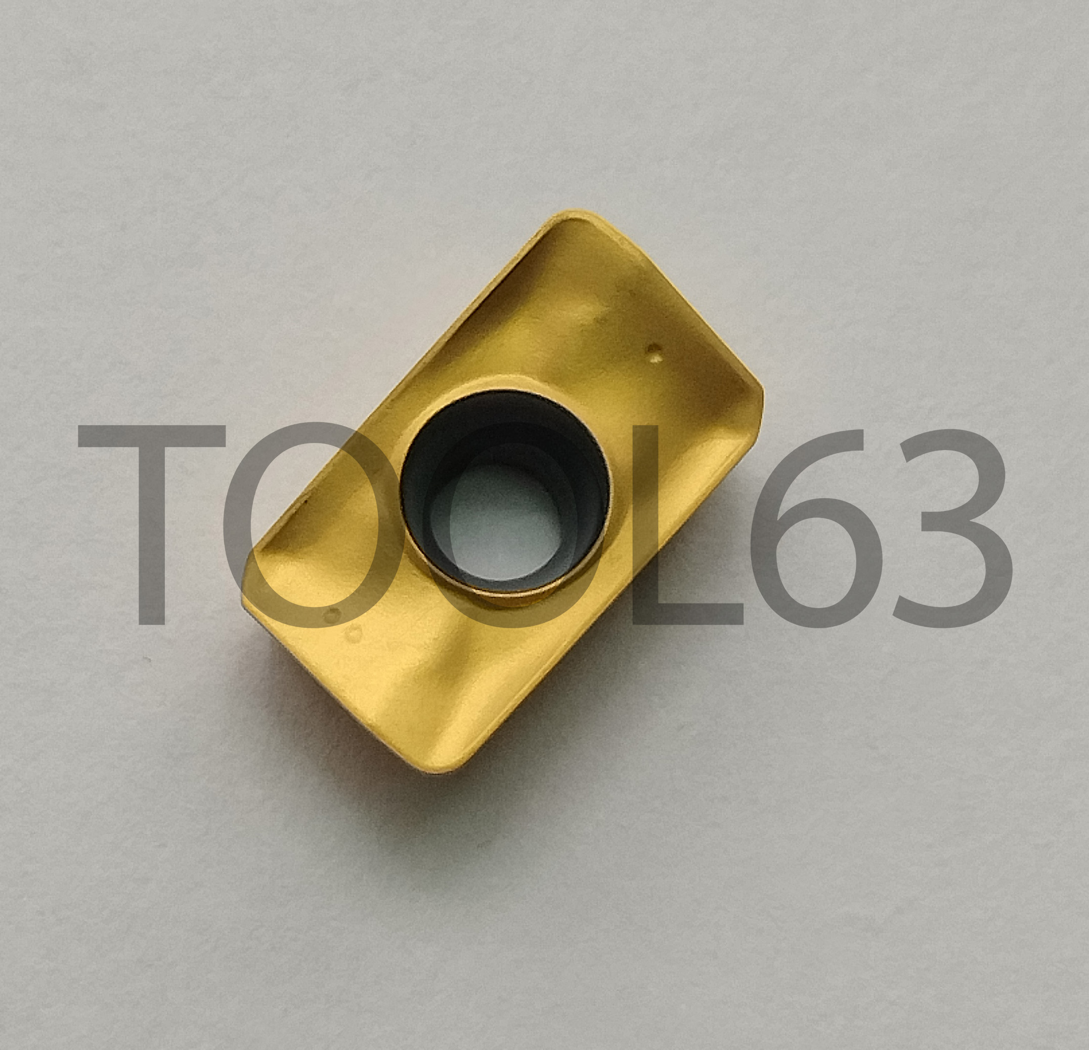 Пластина APMT1135PDER-R0.8 8230 *