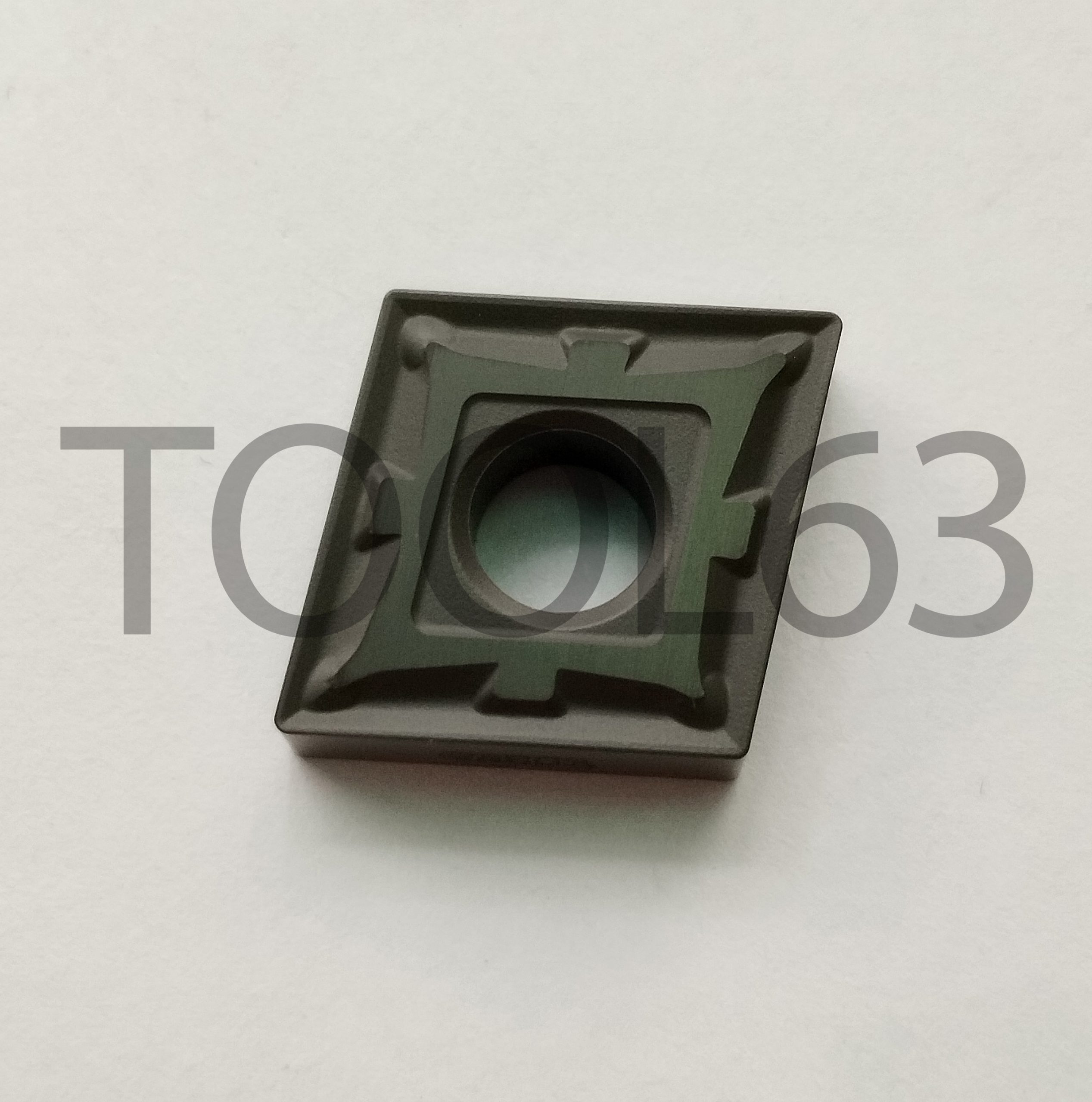 Пластина  CNMG120404 E-M T9325