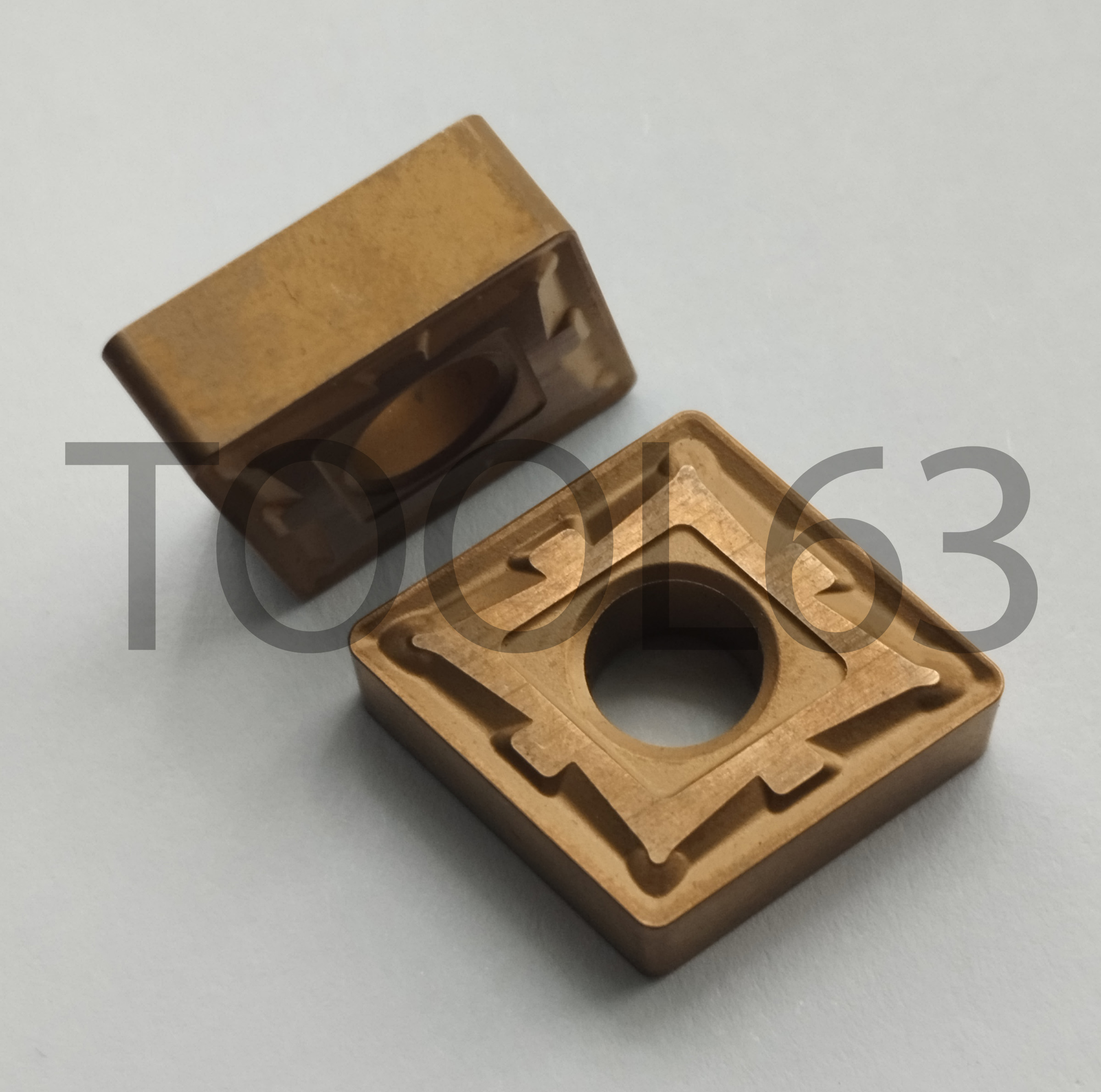 Пластина CNMG120408E -M 9235