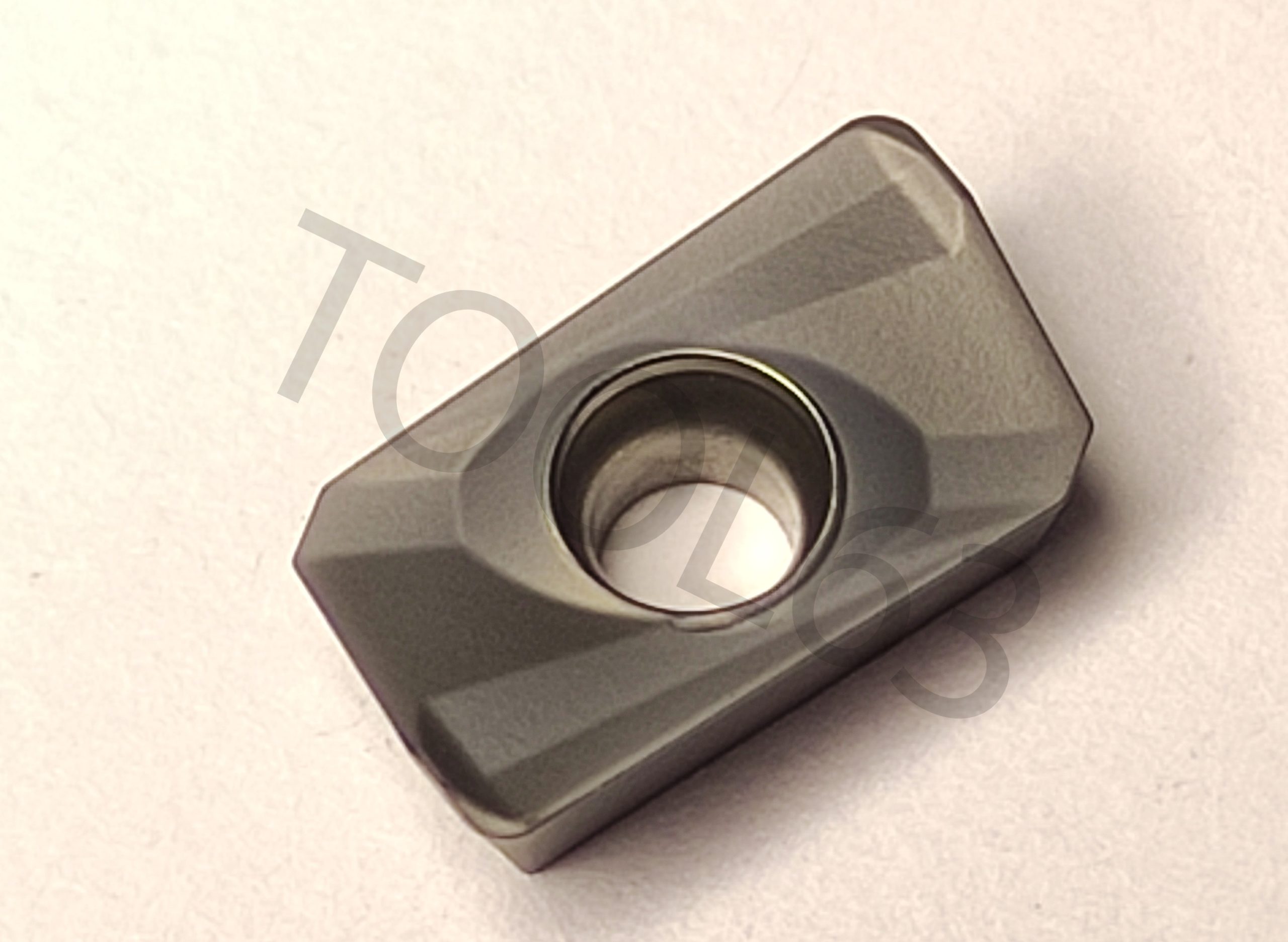 Пластина APMT1135PDER-H2 LF6018