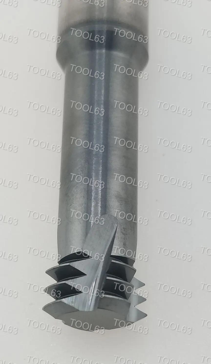 Резьбофреза HLWT2D-4F-0950 M16*2,0 * /